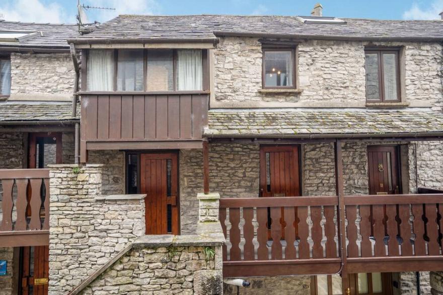 9 CAMDEN BUILDING, Family Friendly In Kendal
