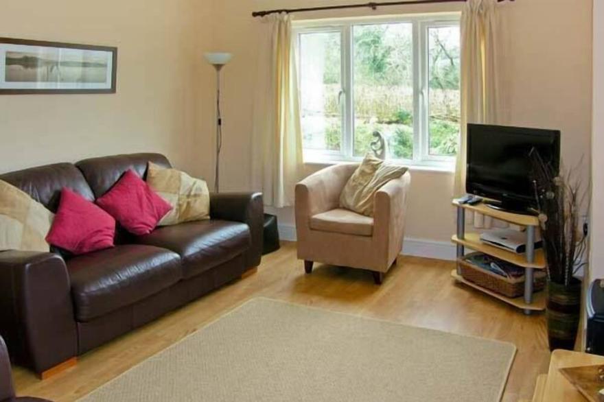 FFYNNON NI, pet friendly, with a garden in Narberth