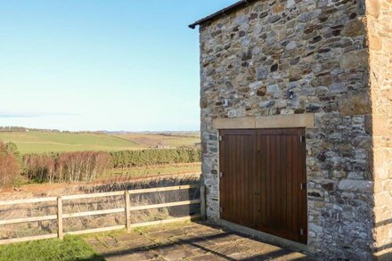 BLACKBURN COTTAGE BARN, pet friendly, with a garden in Wolsingham