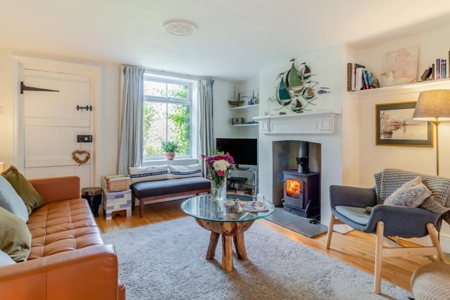 Vine Cottage - Five Bedroom House, Sleeps 9