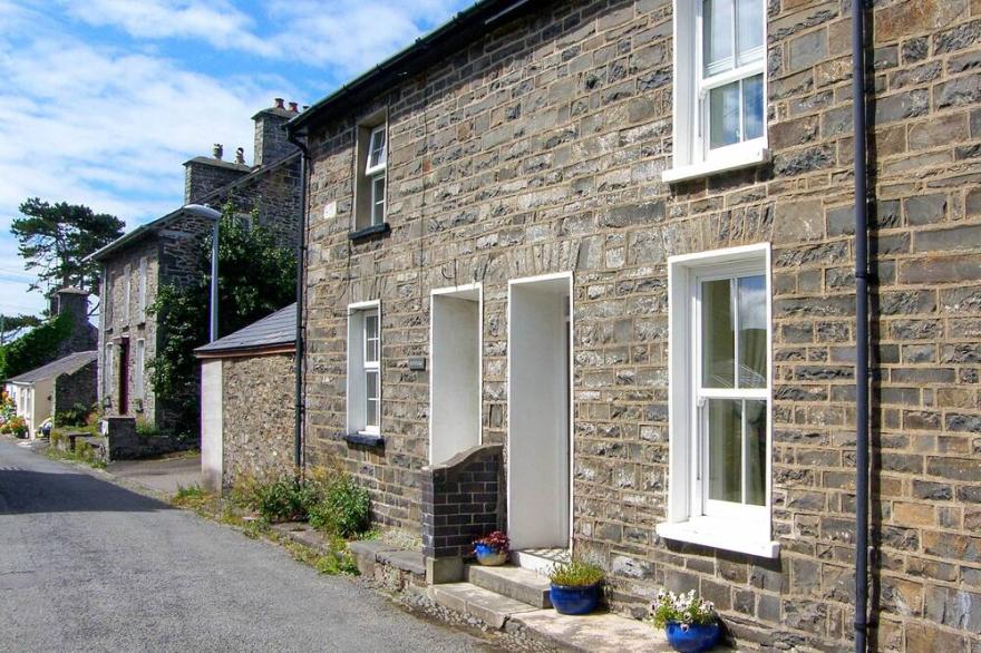 GLYNMOOR, Family Friendly, Character Holiday Cottage In Llanrhystud