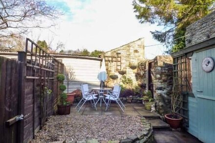 MILL COTTAGE, family friendly, with open fire in Wolsingham