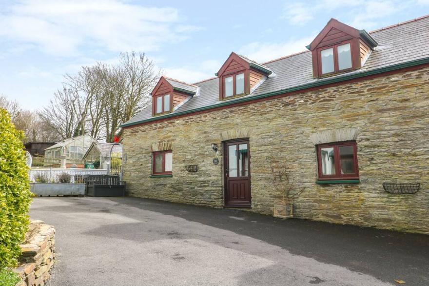 CHERRY COTTAGE, Pet Friendly, With Hot Tub In Newcastle Emlyn