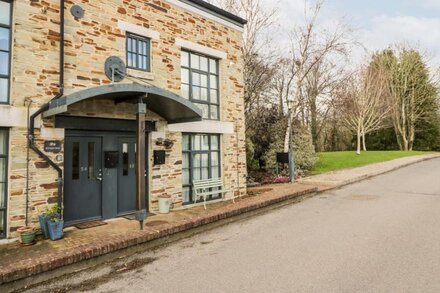 RIVERVIEW, pet friendly in Lostwithiel