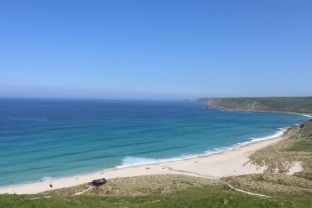 KITTICARN, family friendly, character holiday cottage in Sennen Cove