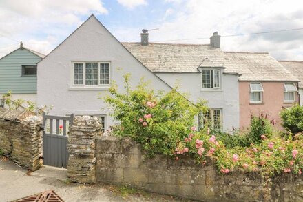 PARWIN, pet friendly, country holiday cottage in Tintagel