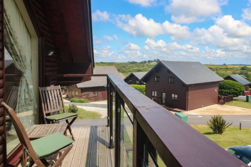REDWOOD LODGE, RETALLACK, family friendly in St Columb Major