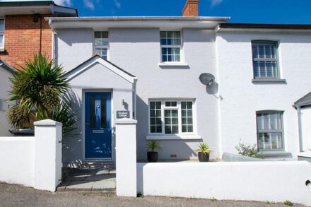 Turnstone Cottage - Three Bedroom House, Sleeps 6