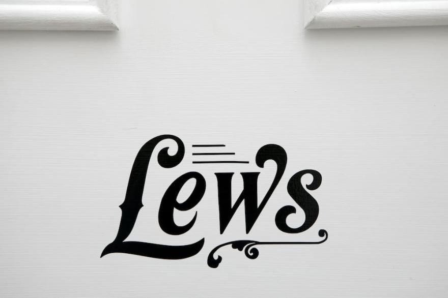 Lews (Superior Bedroom)  -  a lews castle that sleeps 2 guests  in 1 bedroom