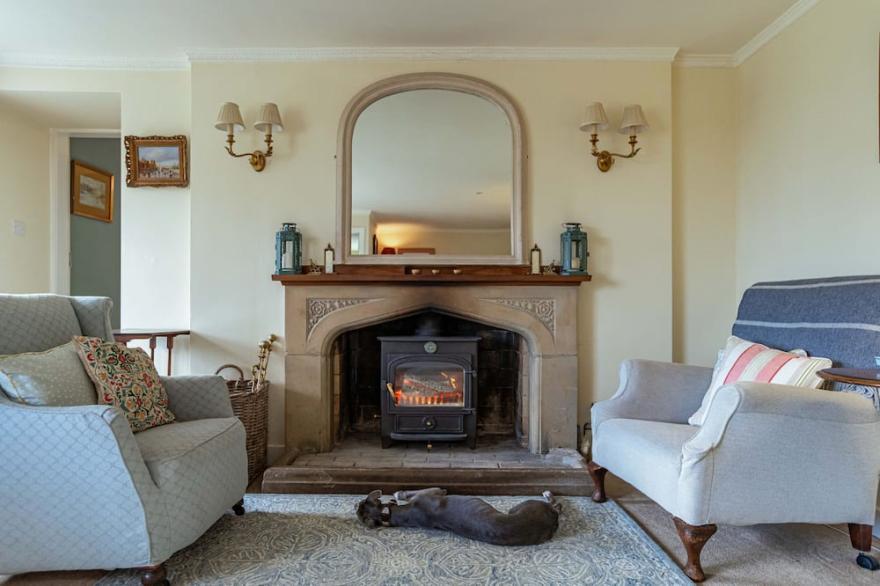 Kenmure Kennels -  A House That Sleeps 14 Guests  In 8 Bedrooms