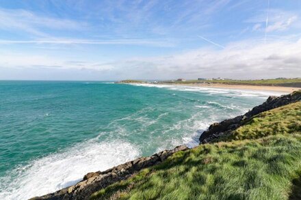 CRANTOCK REACH, family friendly, luxury holiday cottage in Newquay