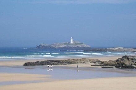 Gwithian St Ives Bay Stunning Shepherds Huts by the sea