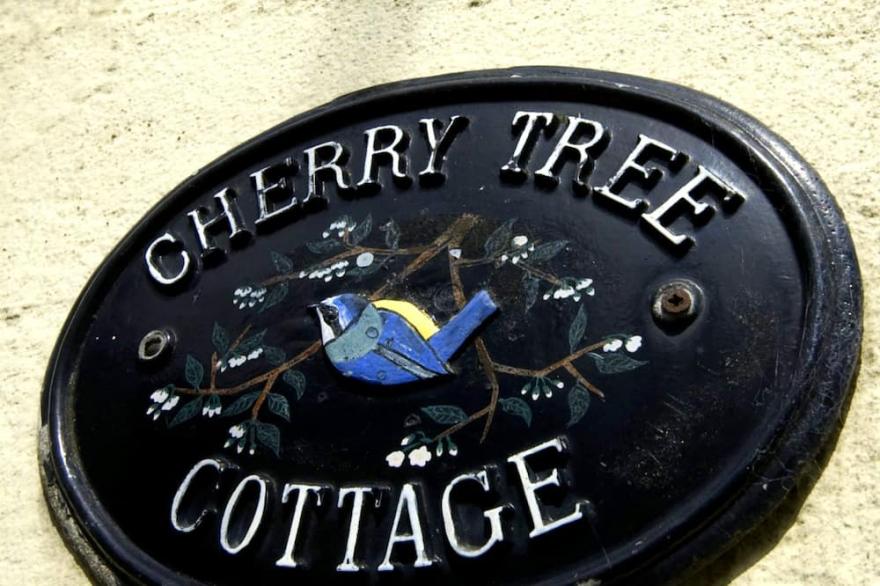 Cherry Tree Cottage Pet Friendly Ripponden Near Halifax Yorkshire.