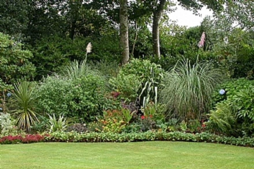 Epphaven Apartment With Outdoor Pool And Gardens In Historic Mansion House