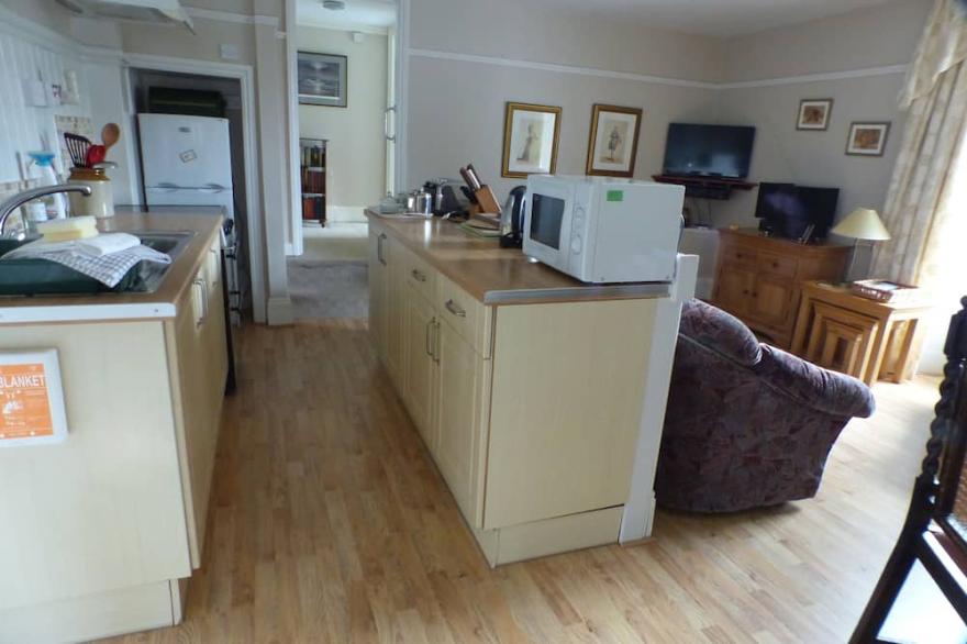 Epphaven Apartment With Outdoor Pool And Gardens In Historic Mansion House