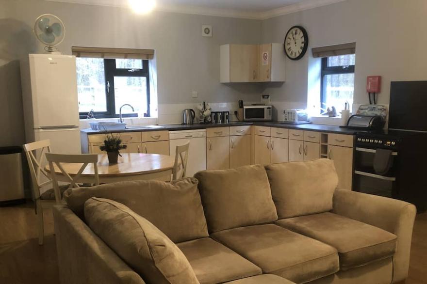 Relax and Unwind in Forest View