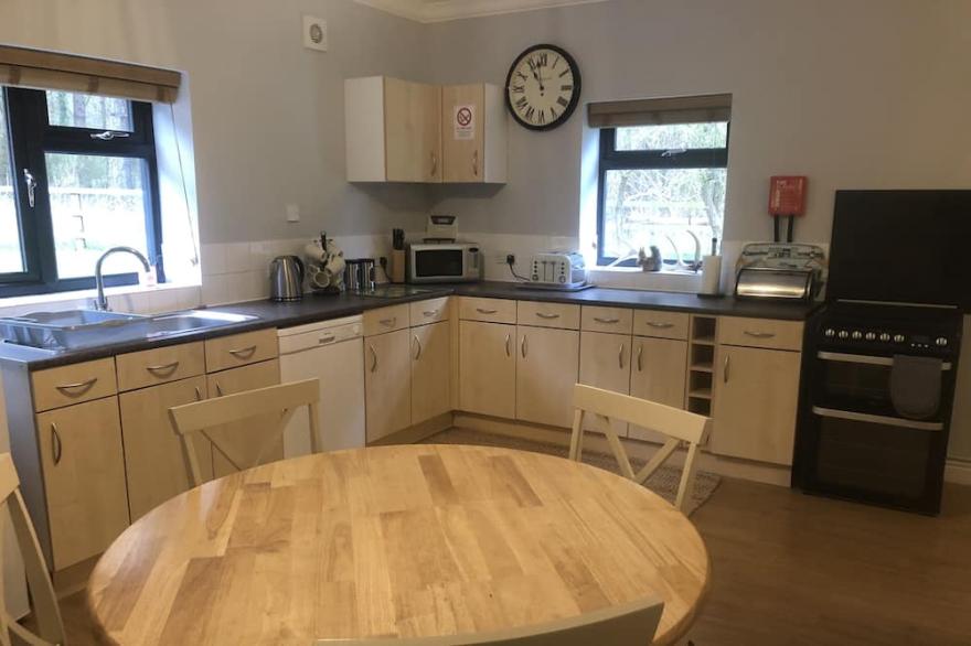 Relax and Unwind in Forest View