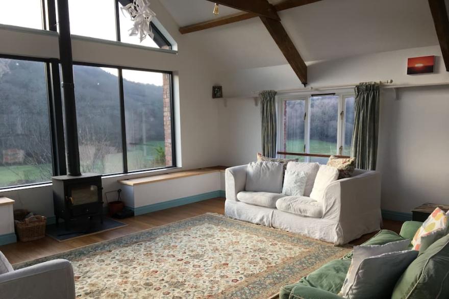 Lower Hillcott -  a large family home that sleeps 12 guests  in 5 bedrooms
