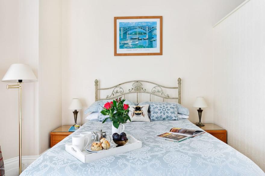 Vomero Holiday Apartments - Venezia apartment - 2 guests - terrace & parking