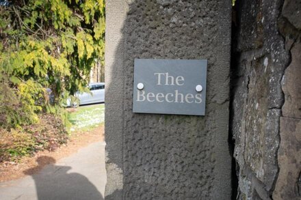 The Beeches - Chatsworth Apartment 1 -  Sleeps 2