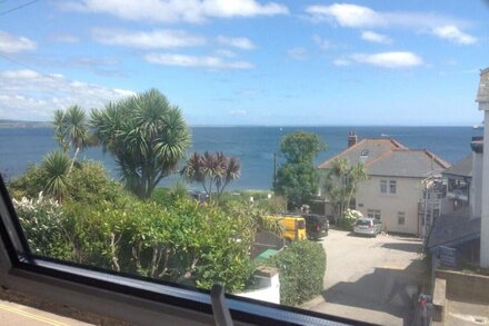 Nigel House - Two Bedroom House, Sleeps 4