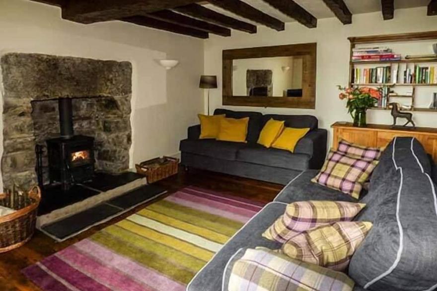 HONEYPOT COTTAGE, family friendly, with open fire in Brigsteer