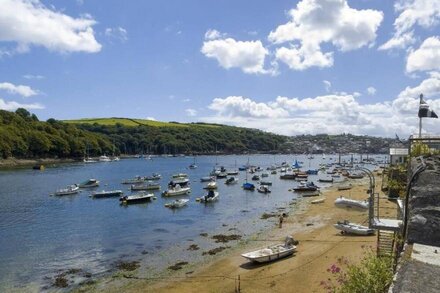 PANACEA, family friendly, country holiday cottage in Fowey