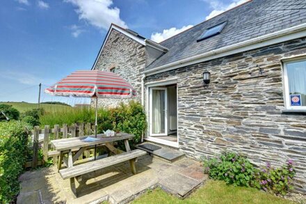 The Barn - Two Bedroom House, Sleeps 4