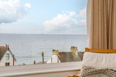 WOOTTON GRAY, family friendly, country holiday cottage in Mousehole