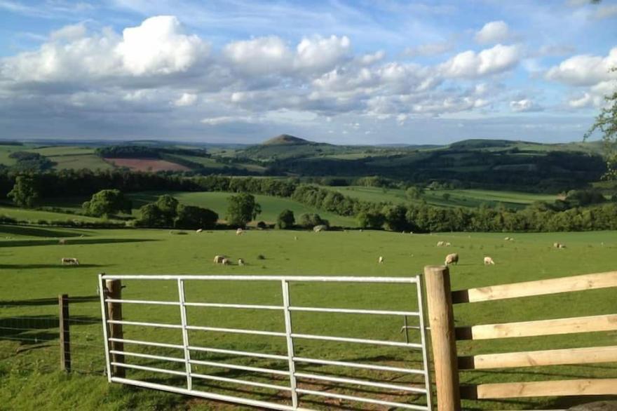 Eildon Melrose Holiday Cottages & Log Cabins -Langrig - gorgeous barn conversion, 2 mins from Melros
