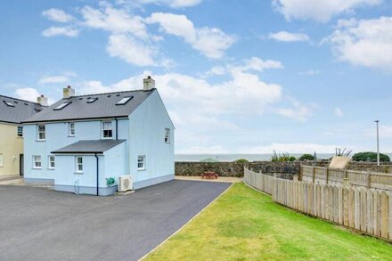 Driftwood - Five Bedroom House, Sleeps 10