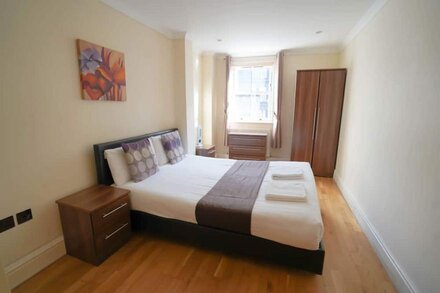 *Reduced* Central London Zone 1 Waterloo Apartment