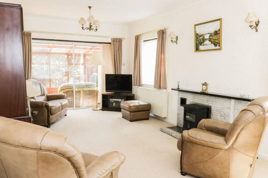 ALBEBA, family friendly, with a garden in Shrewsbury
