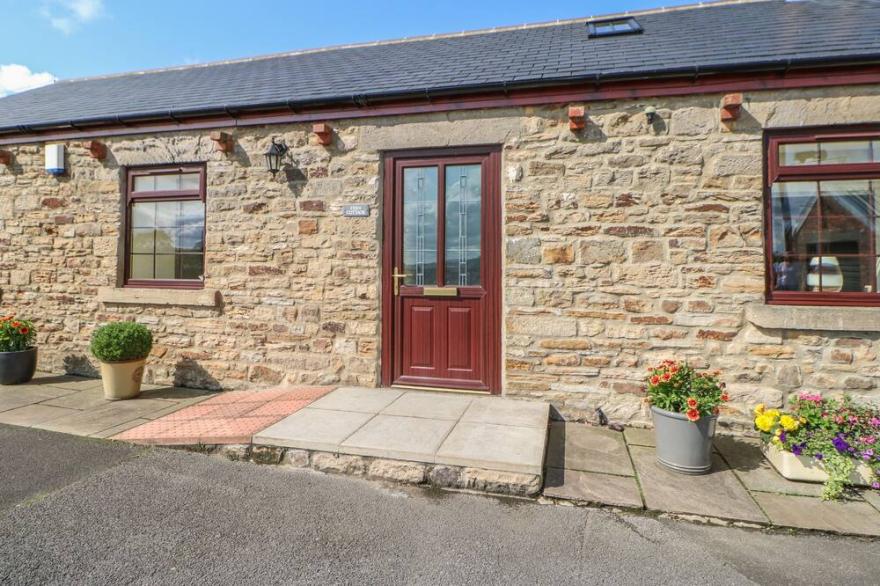 FERN COTTAGE, family friendly, with open fire in Butterknowle