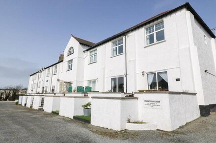 CORVETTE, family friendly, country holiday cottage in Trearddur Bay