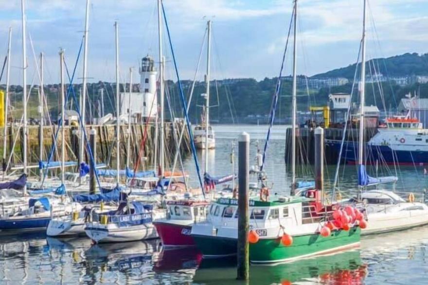 PICADORE, pet friendly, character holiday cottage in Scarborough