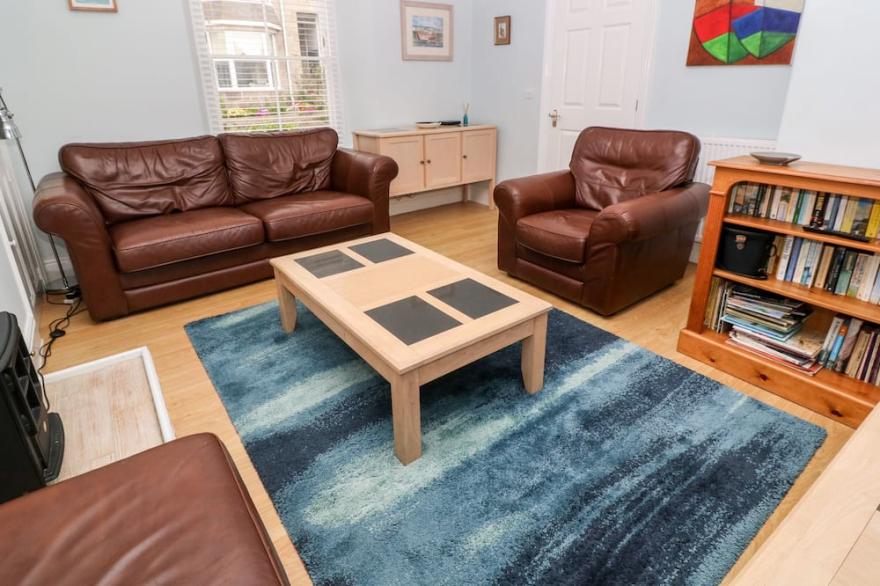 TREVORROW HOUSE, family friendly, character holiday cottage in Newlyn