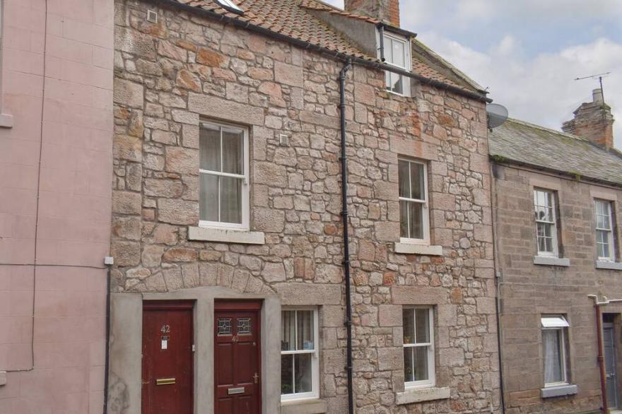 2 Bedroom Accommodation In Berwick-Upon-Tweed