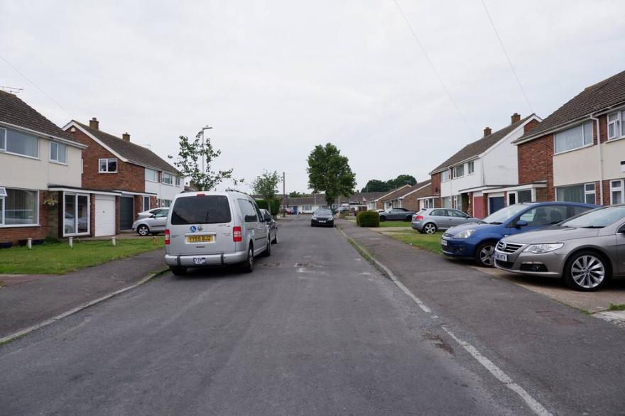 Idyllic 3-bed house | 5-min from Channel Tunnel