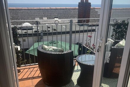 The Botanist Rest-Ventnor IOW-2 Bedroom/sea views/beach/walking