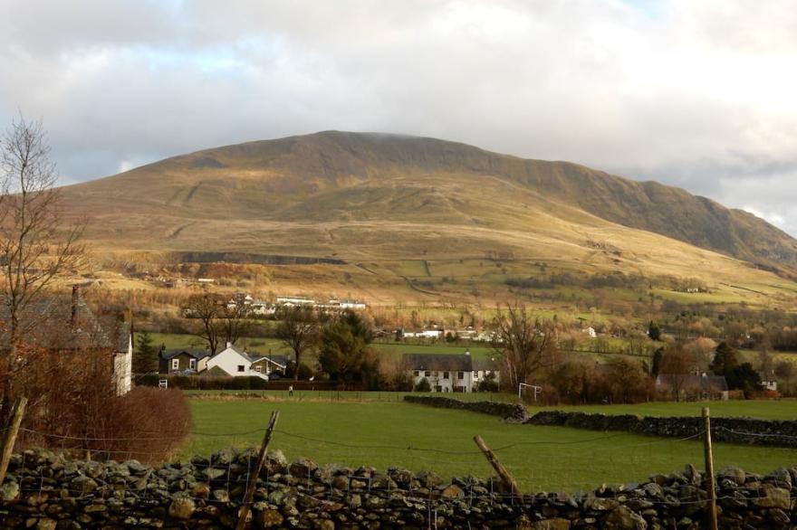 Townhead Barn (Sleeps 7 Adults )