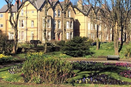 Lytham St Annes close to beach and town centre