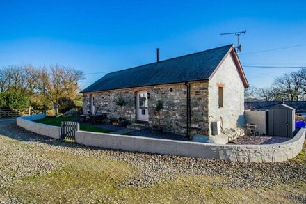 The Old Farmhouse · Cosy Farm Conversion In The Heart Of Pembrokeshire