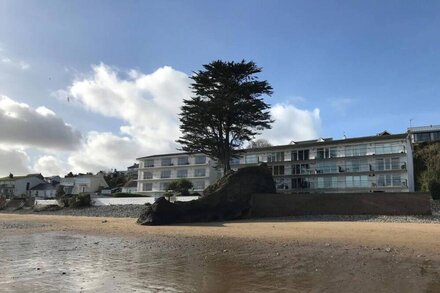 7 Beach Court in Saundersfoot