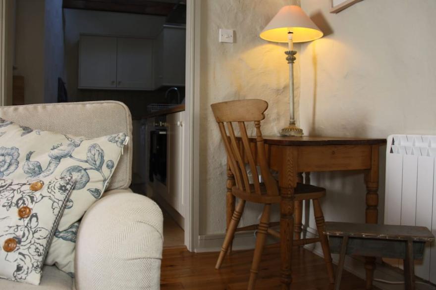 Beautiful, spacious one-bedroomed cottage close to Cornwall's Atlantic Coast