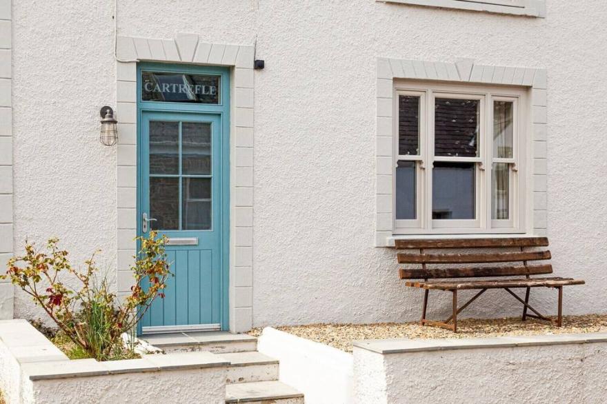A stylish house for 4 in the heart of Newport, Pembrokeshire