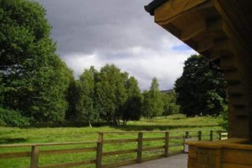 Cosy Log Cabin In the Highlands, Chalet Blaich