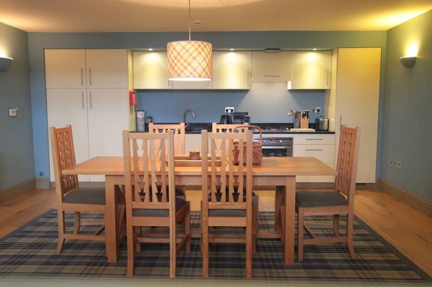 Relax in this luxurious and spacious ground floor, one bedroomed apartment in Fort Augustus. Quality