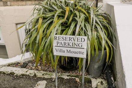 MOUETTE, pet friendly, character holiday cottage in Whitby