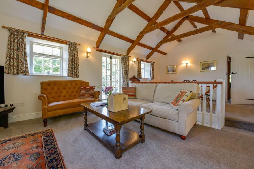 MILL BARN, PORT ISAAC, pet friendly, with a garden in Port Isaac